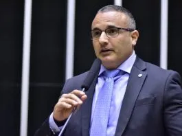 Projeto proíbe transferência de veículos apreendidos para pátios em outras cidades